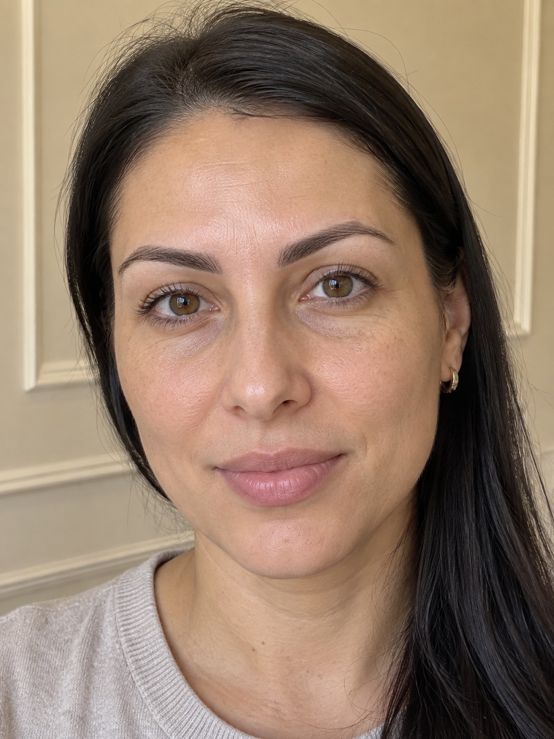 Imagen ilustrativa de revisión post tratamiento microblading